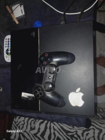 PS4 Fat flashée 400 Go version 12.52 manette