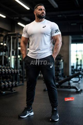 Je vends des vêtements pour hommes - 2