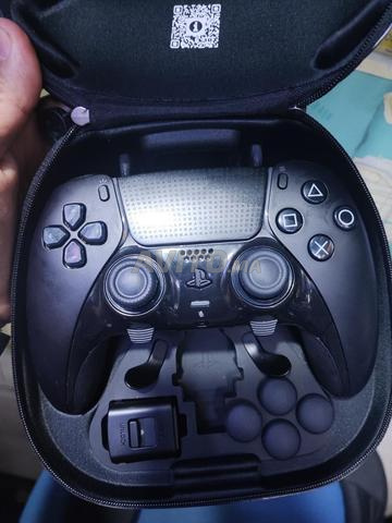 يد تحكم Edge PS5 بحالة ممتازة