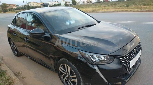 Peugeot 208 2021