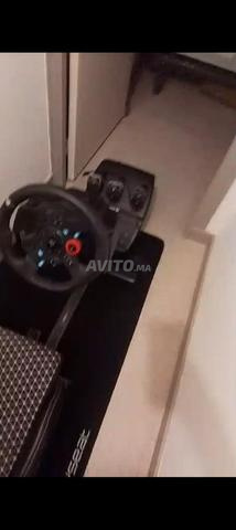 مقعد وعجلة قيادة لوجيتيك 29 - 2
