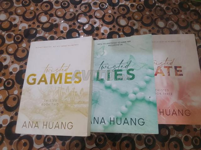 Livres populaires de ANA HUANG à vendre, prix négociable