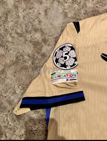 25	Nouveau maillot Barcelone champion ligue extérieur qualité pro - 2