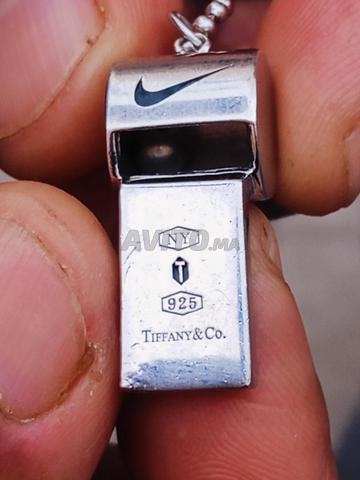 Collier distinctif en argent 925, design Nike & Tiffany, à vendre à Yaacoub El Mansour - 2