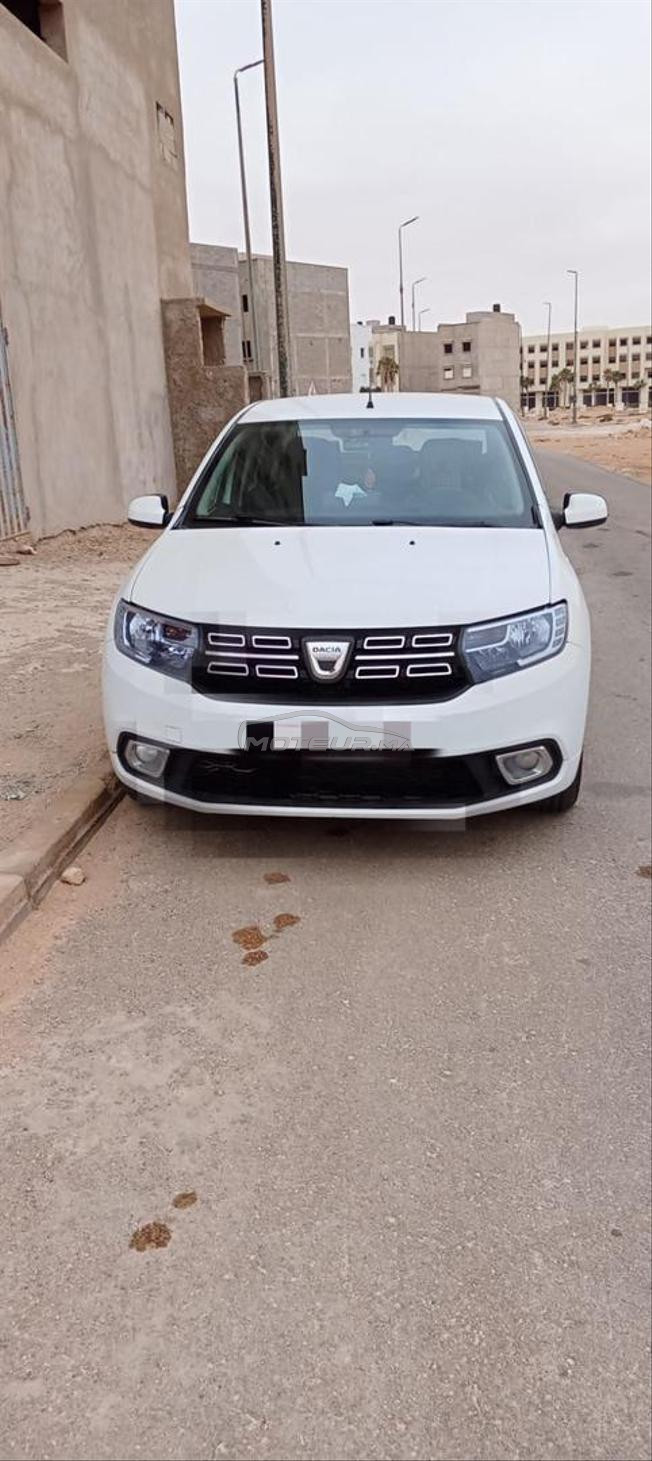 مدينة العيون
