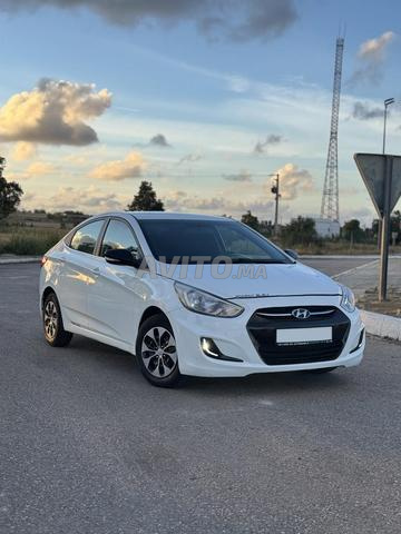 Hyundai accent 2017 Automatique - 2