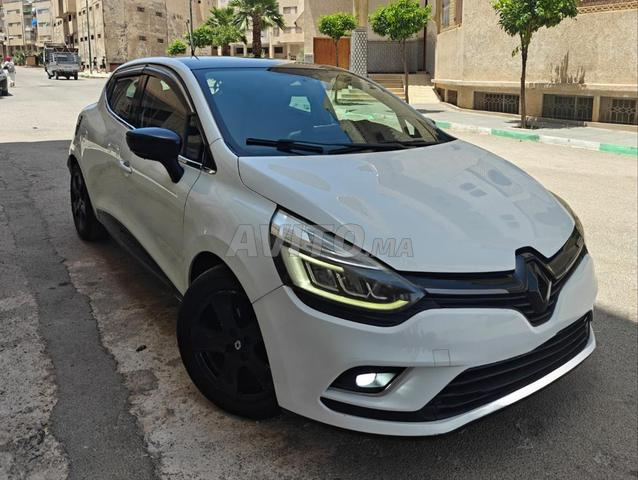 Renault Clio Diesel Manuelle 2016 à Fès - 2