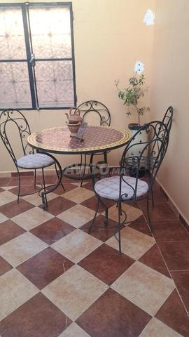 Table de terrasse traditionnelle - 2