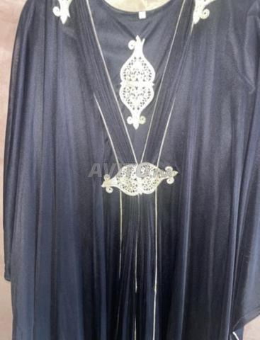 Robe noire Dubaï