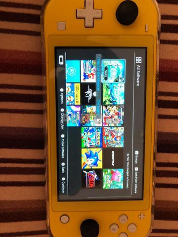 Nintendo switch lite flashée bon état