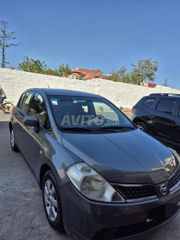 Nissan Tida en bon état