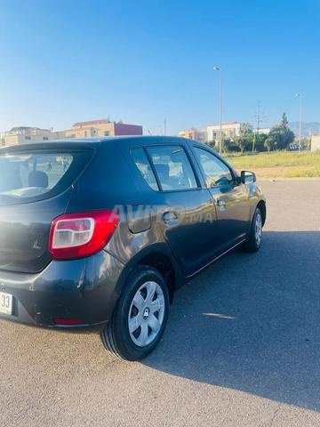 Dacia Sandero Essence Manuelle 2016 à Dakhla - 2