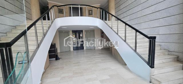 Bureau de 122 m² à Casablanca - 2