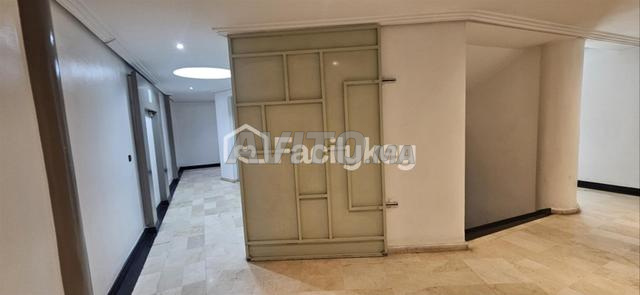 Bureau de 148 m² à Casablanca - 2