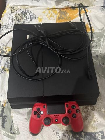 PlayStation 4 comme neuve - 2