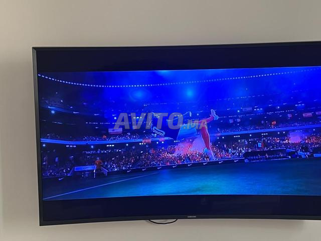 Smart TV Samsung 48P Courbée Bon état