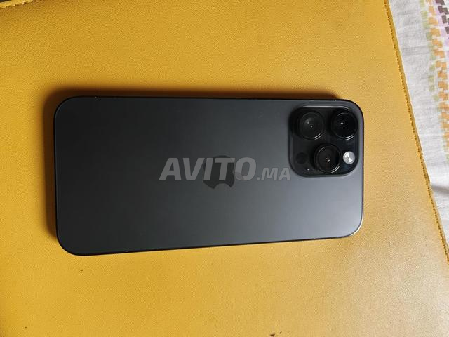 iPhone 14 Pro Max (très bon état) - 2