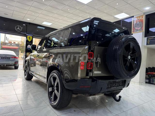 Land Rover Defender 130 2023 photo 5
