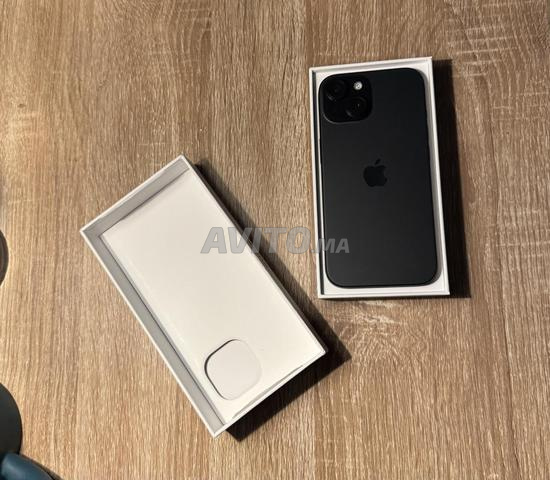 iPhone 15 Noir 128 Go (4 mois d'utilisation) - 2
