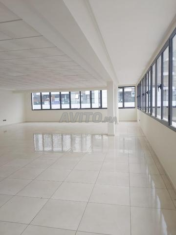 Bureau de 133 m² en location à Founty