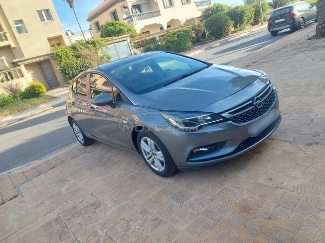 Opel Astra Diesel Manuelle 2019 à Rabat
