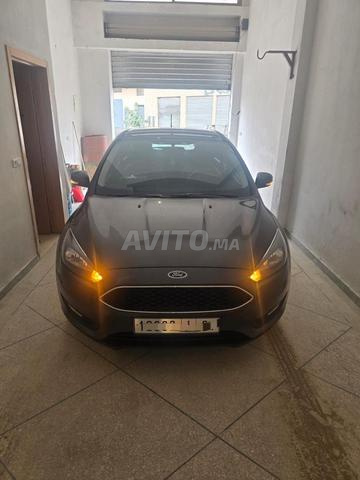 فورد فوكس بحالة ممتازة وعدد كيلومترات قليل