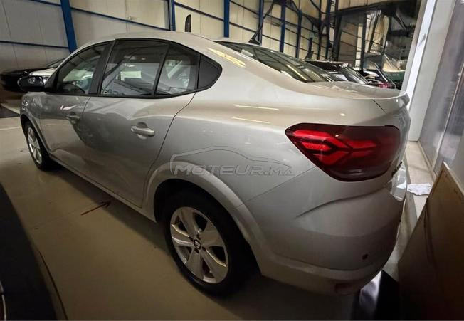 voiture manuelle tout option 