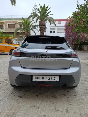 بيجو 208 ديزل يدوية 2023 بالدار البيضاء - 2