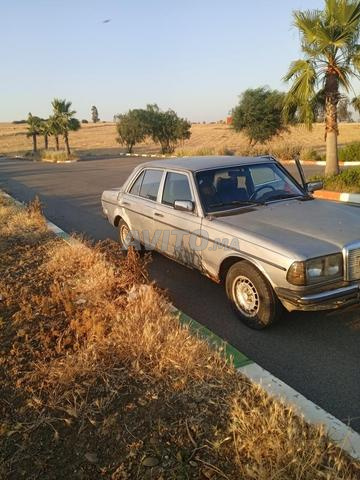 Mercedes 240d