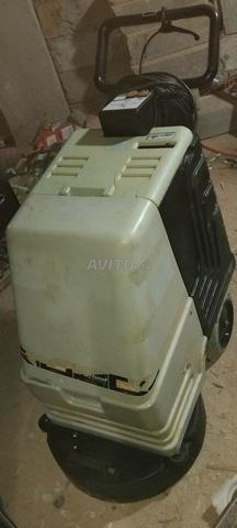 Monobrosse avec aspirateur - 2