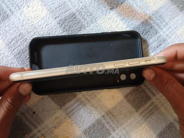 iPhone 11 en excellent état - 2