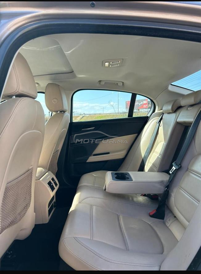 Jaguar XE prestige/ première main 