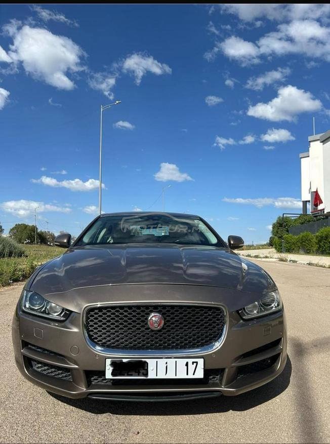 Jaguar XE prestige/ première main 