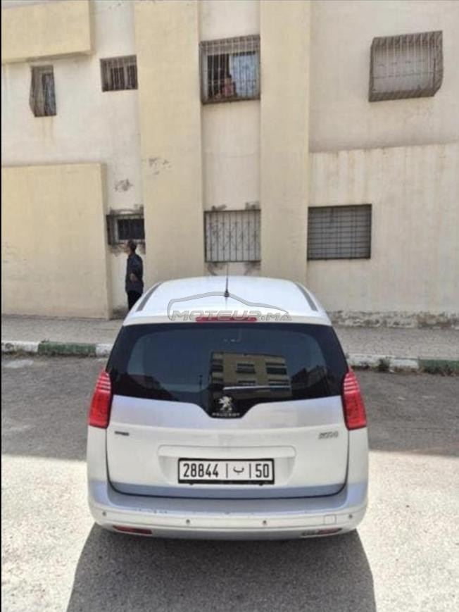 Peugeot 5008 de 2017, dédouanée
