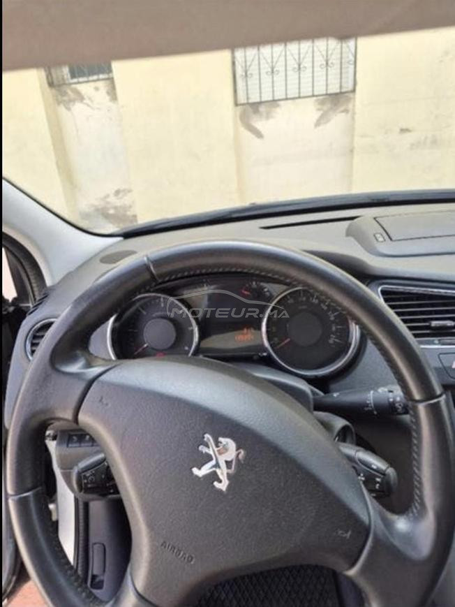 Peugeot 5008 de 2017, dédouanée