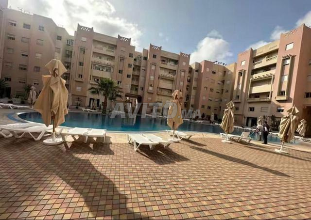 Location journalière avec piscine et fibre