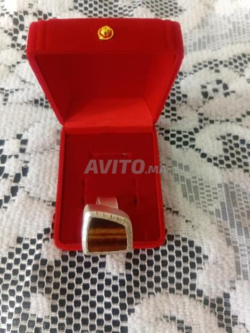 Bague en argent avec pierre d'œil de tigre authentique
