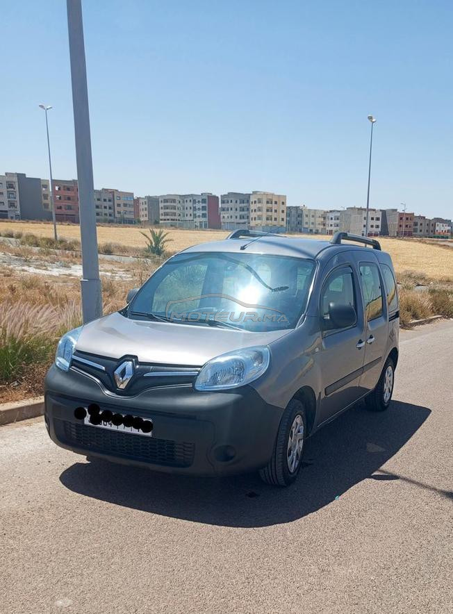 je vends une kangoo évolution en très Bon Etat 