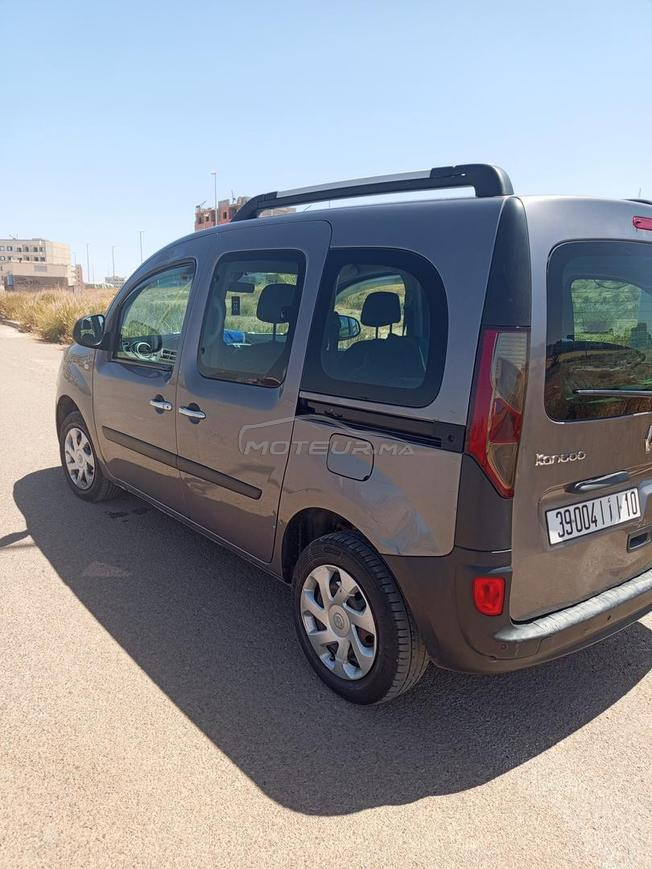 je vends une kangoo évolution en très Bon Etat 