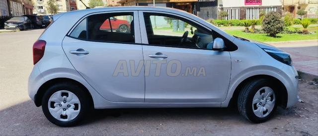 كيا بيكانتو بنزين يدوية 2023 بالدار البيضاء - 2