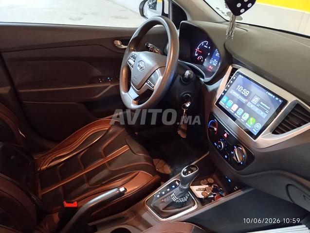 Hyundai Accent - 2