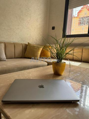 Macbook Pro M1 Touchbar 2020 32 Go 1 Tera i7