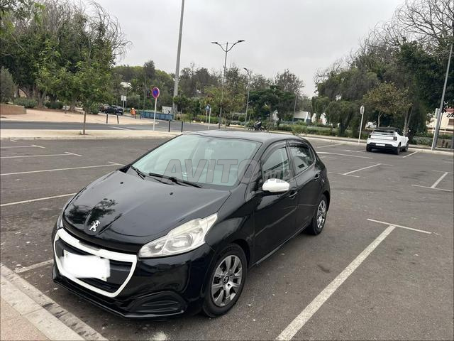 Peugeot 208 Diesel Manuelle 2016 à Agadir