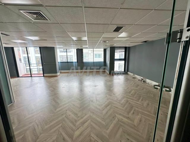 Bureau 150 m² Haut Standing à Racine Casablanca