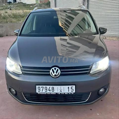VOLKSWAGEN TOURAN FAMILIALE DIESEL 2012