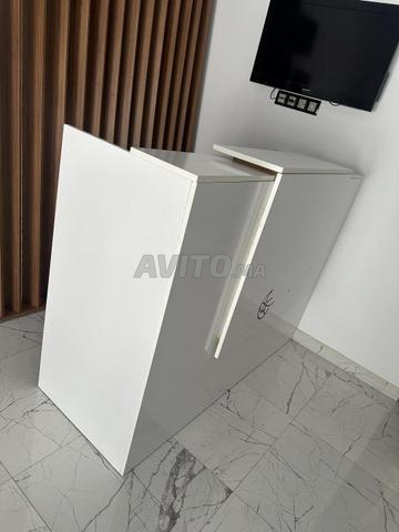 كونتر استقبال كبير جدا بحالة جيدة جدا