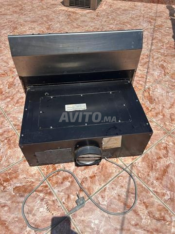 HOTTE DE CUISINE À VENDRE – 180 DH - 2