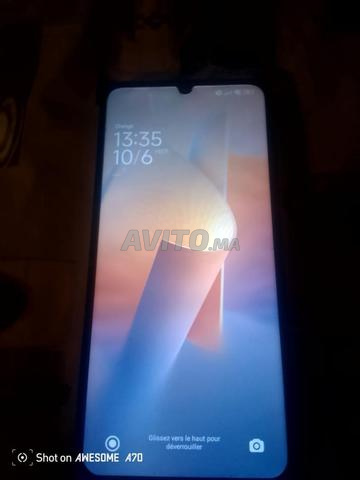 Bon téléphone, réparé, encore neuf, rien n'y est abîmé. - 2