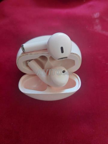 Kit Bluetooth d'occasion, fonctionne bien et sans aucun problème. - 2