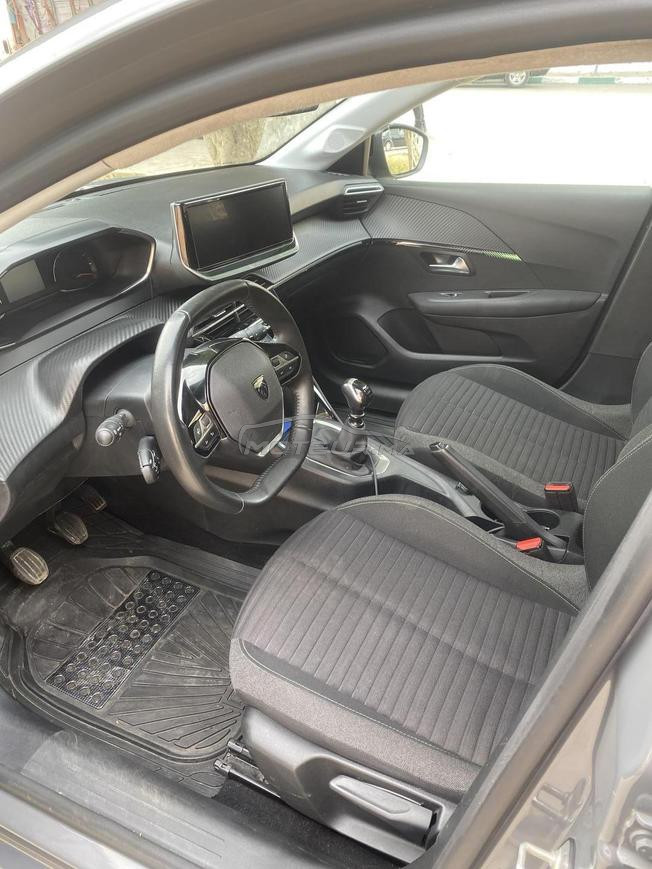 Peugeot 208 Diesel Manuelle 2024 à Salé
